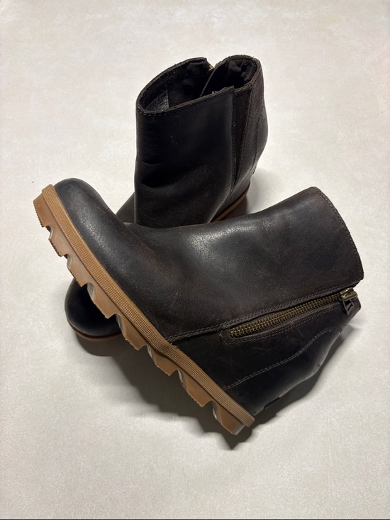 Sorel Shoes - Sorel Chocolate Leather Ankle Booties with Tan Lug Sole